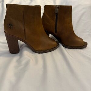 NWOT Timberland Tillston Peep Toe Heeled Boot